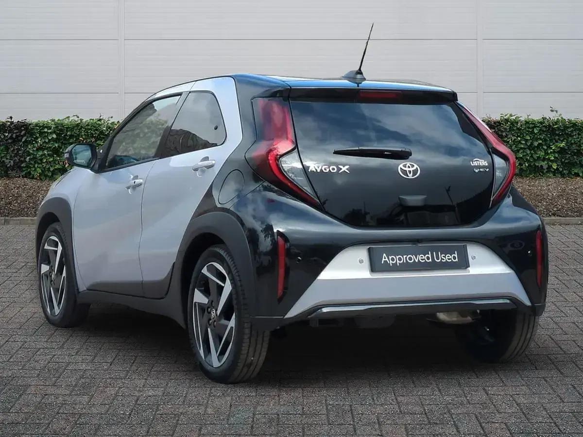 New Toyota Aygo X 116 HP (85 kW) 2026 Silver SUV