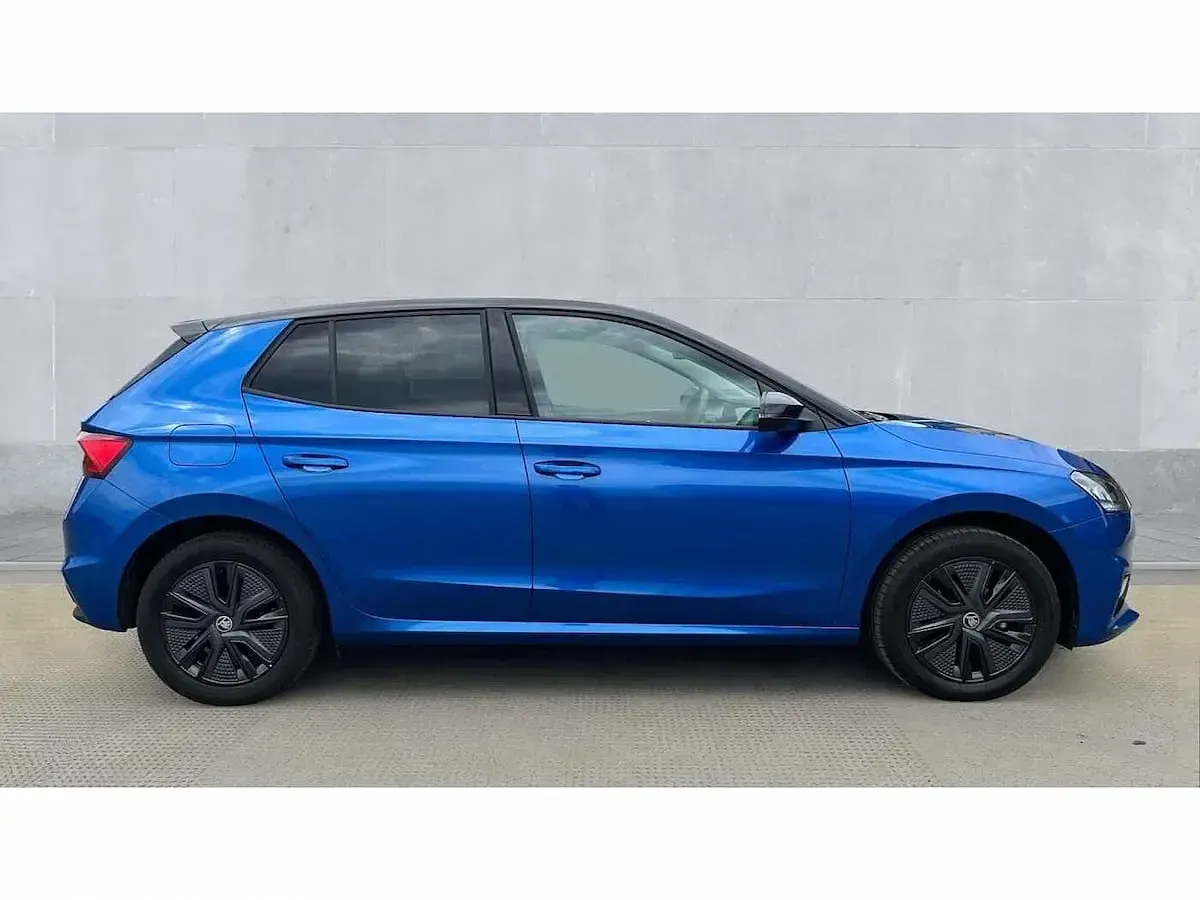 Used Skoda Fabia Design Edition 95 HP (69 kW) 2025 Blue Hatchback