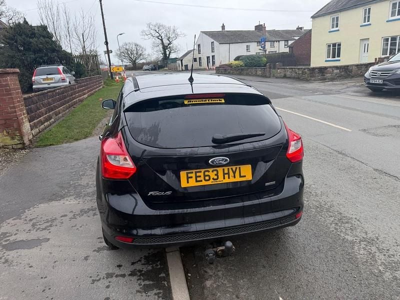 Used Ford Focus Titanium 115 HP (84 kW) 2013 Black Hatchback