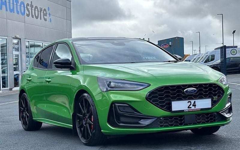 Used Ford Focus ST 280 HP (205 kW) 2024 Hatchback