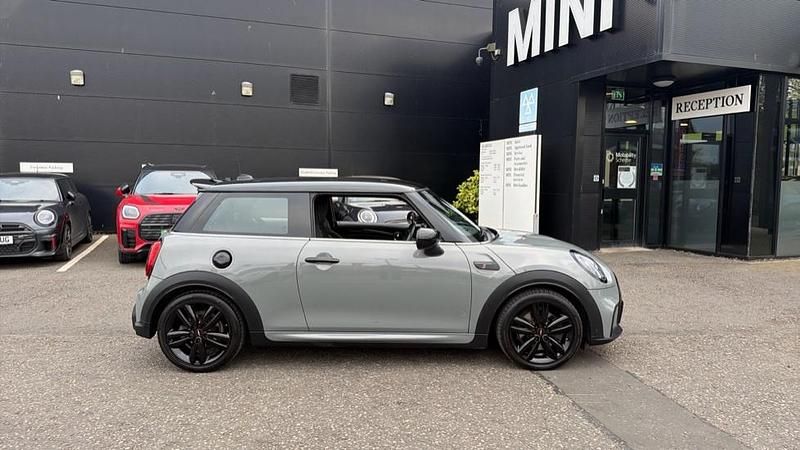 Used Mini Cooper S Sport 178 HP (130 kW) 2021 Moonwalk grey  Hatchback