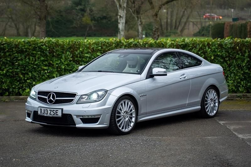 Used Mercedes C63 AMG 457 HP (336 kW) 2013 Silver Coupe