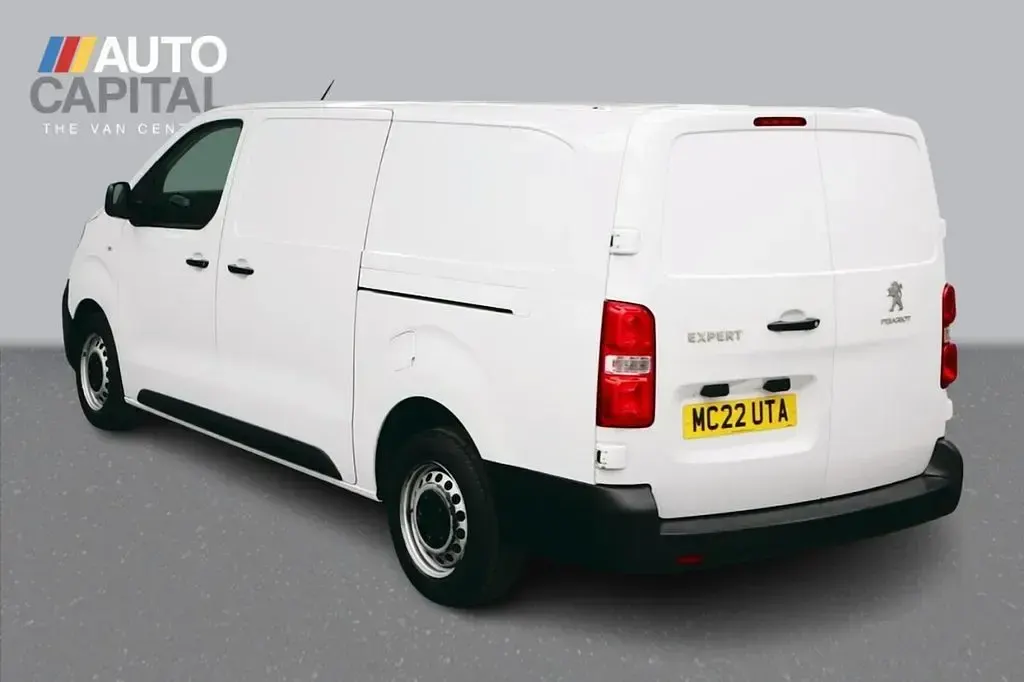 Used Peugeot Expert Premium 100 HP (73 kW) 2022 White Van