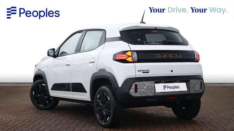 Used Dacia Spring Extreme 47 kW (65 HP) 2024 White Hatchback