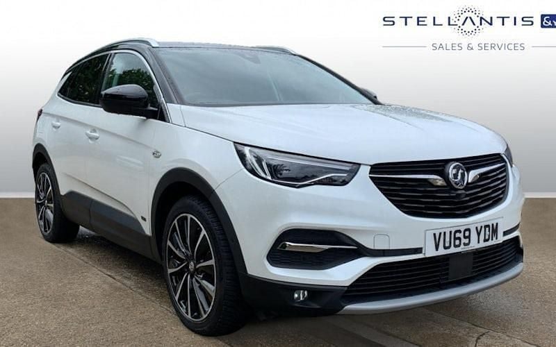 White Used 2020 Vauxhall Grandland X Ultimate SUV | £16,477 (Fair price) - Image 1/4
