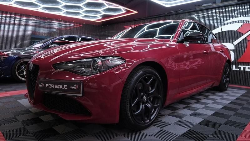 Used Alfa Romeo Giulia 280 HP (205 kW) 2020 Red Sedan