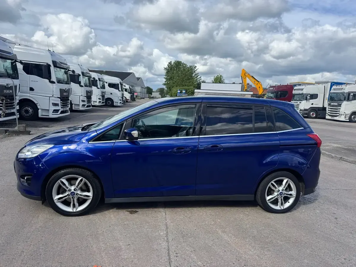 Used Ford Grand C-Max Titanium X 115 HP (84 kW) 2014 Blue MPV
