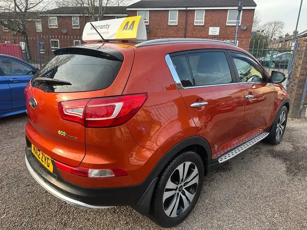 Used Kia Sportage 115 HP (84 kW) 2012 Orange SUV