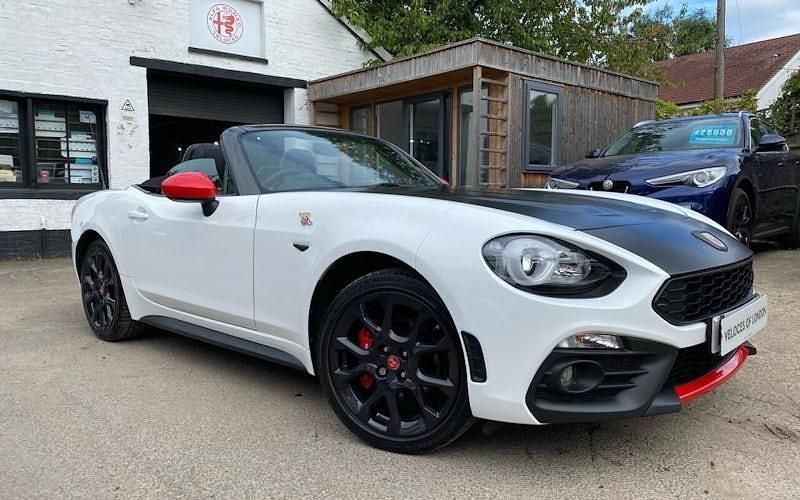 White Used 2016 Abarth 124 Spider Cabriolet | £19,995 (Fair price) - Image 1/4