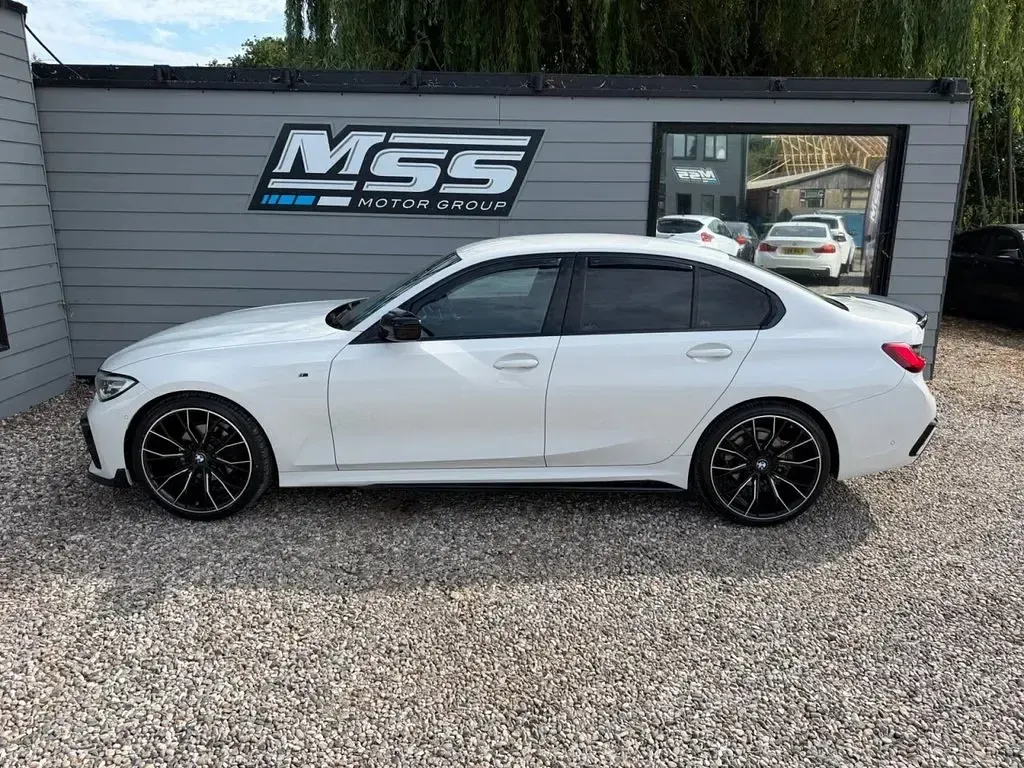 Used BMW 320 M Sport 190 HP (139 kW) 2019 White Sedan