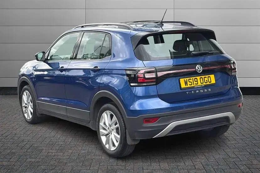 Begagnad VW T-Cross SE 95 HK (69 kW) 2019 Blå SUV