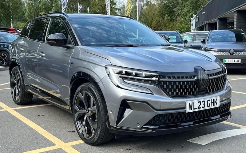 Grey Used 2023 Renault Austral Iconic Esprit Alpine SUV | £25,893 (Fair price) - Image 1/4