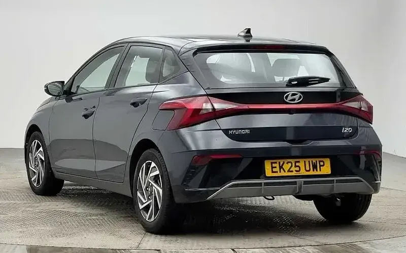 Used Hyundai i20 Advanced 101 HP (74 kW) 2025 Hatchback