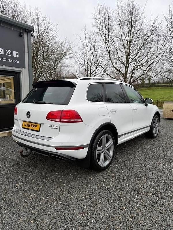Used VW Touareg R-line 262 HP (192 kW) 2016 White SUV