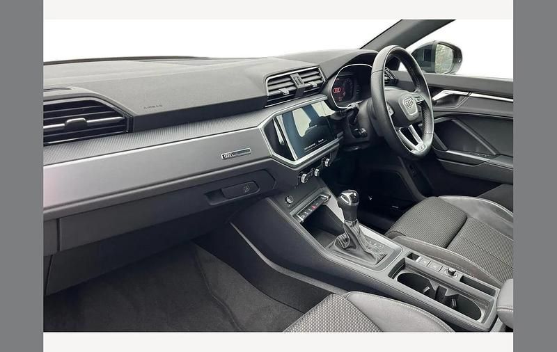 Used Audi Q3 S-Line 150 HP (110 kW) 2022 Black SUV