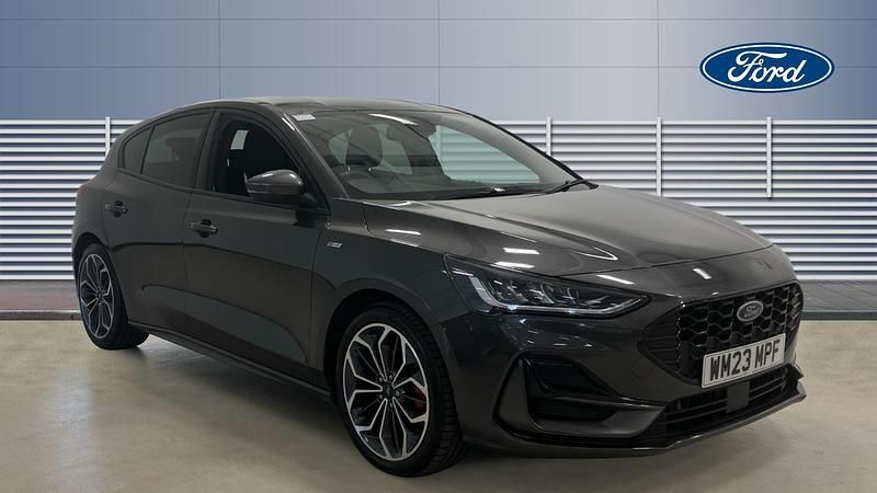 Used Ford Focus ST-Line X 155 HP (114 kW) 2023 Grey Hatchback