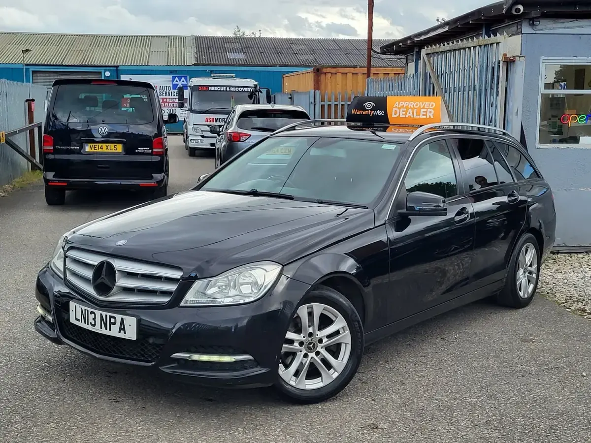 Used Mercedes C220 Executive 2013 Black Estate