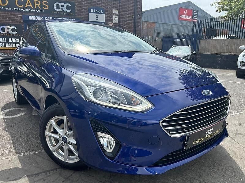 Blue Used 2018 Ford Fiesta Zetec Hatchback | £5,450 (Fair price) - Image 1/4