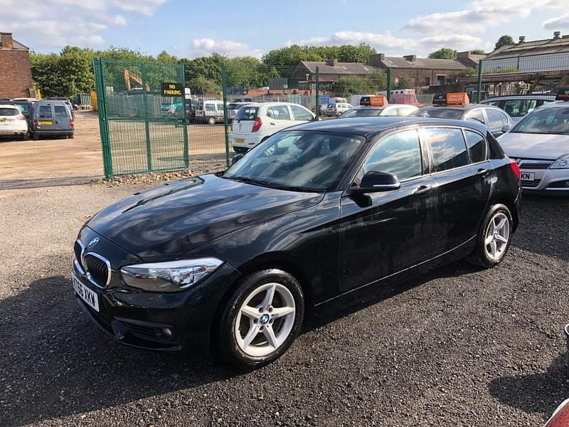 Black Used 2017 BMW 118 Hatchback | £4,795 (Good price) - Image 1/4
