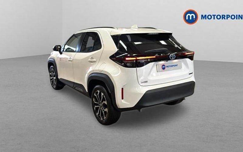 Used Toyota Yaris Hybrid Design 116 HP (85 kW) 2026 Estate