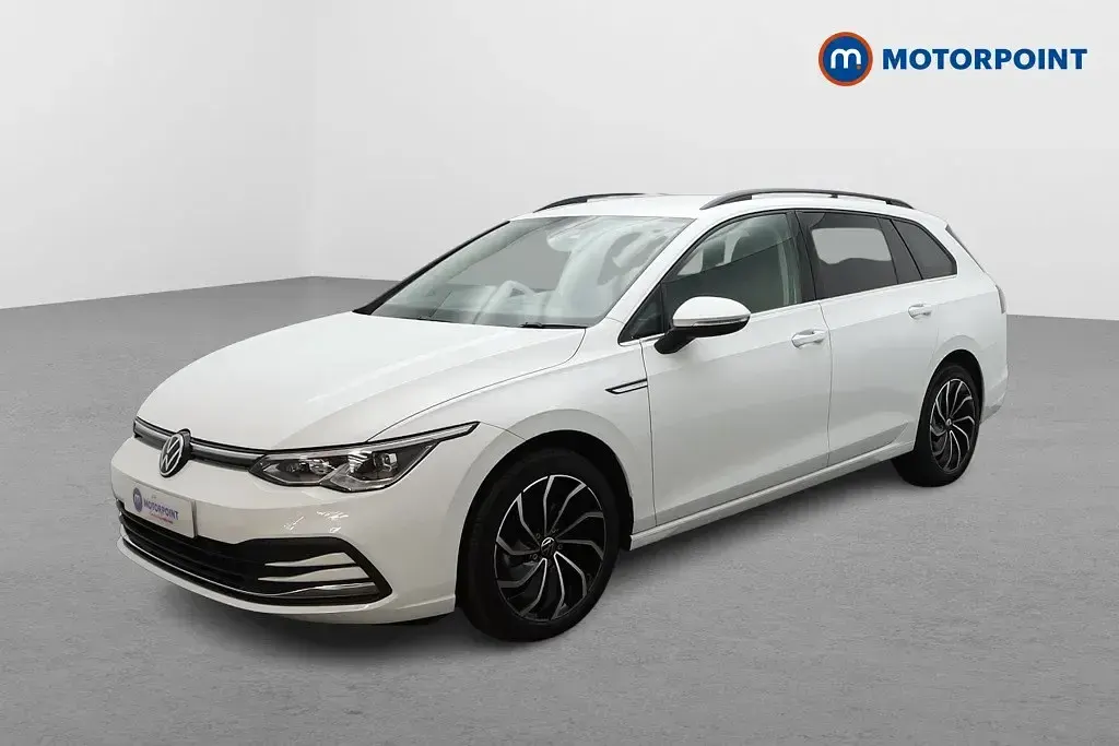 Used VW Golf VIII Style 131 HP (96 kW) 2022 White Estate