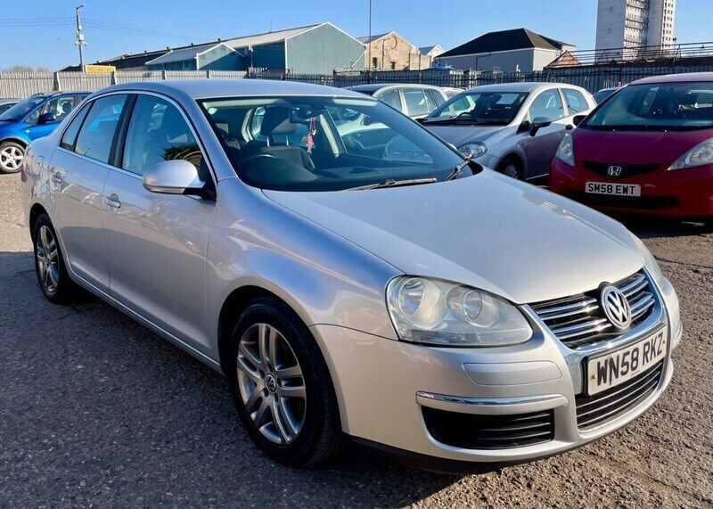 Silver Used 2008 VW Jetta SE Sedan | £1,950 (Fair price) - Image 1/4