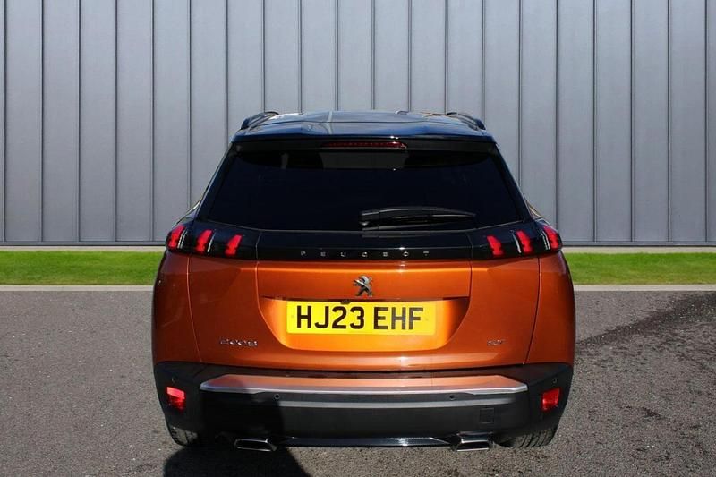 Used Peugeot 2008 GT 129 HP (94 kW) 2023 Orange SUV