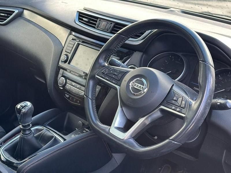 Used Nissan Qashqai N-Motion 140 HP (102 kW) 2019 Silver SUV