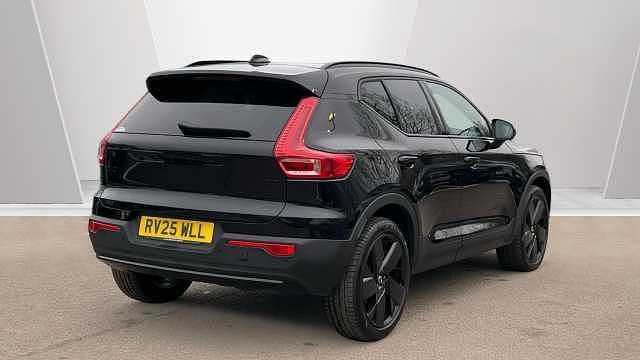 Used Volvo XC40 Plus 161 HP (118 kW) 2025 SUV