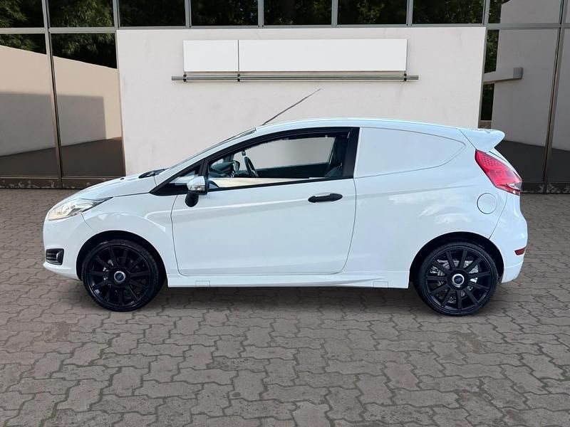Used Ford Fiesta Trend 2011 White Van