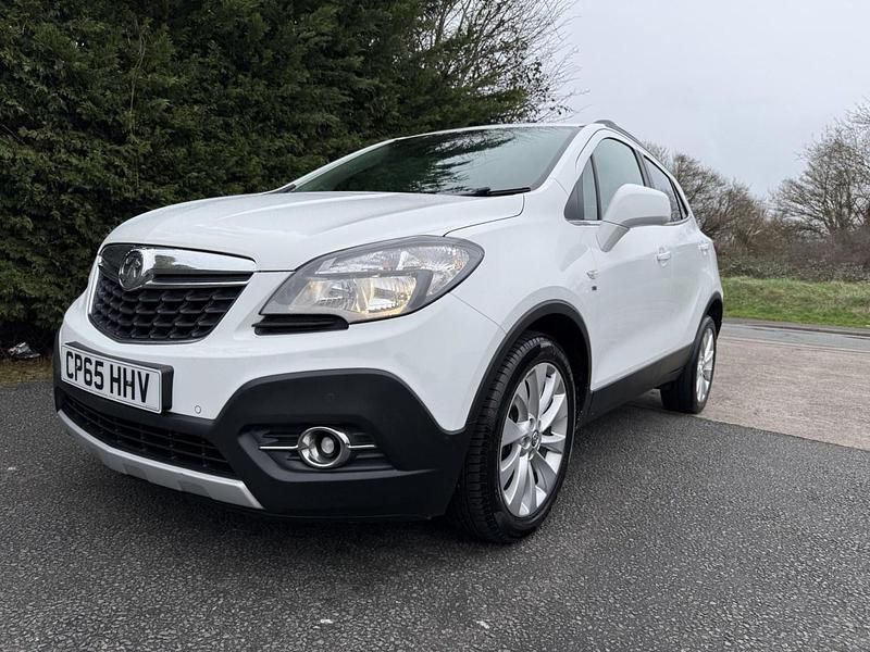 Used Vauxhall Mokka 138 HP (101 kW) 2016 White SUV