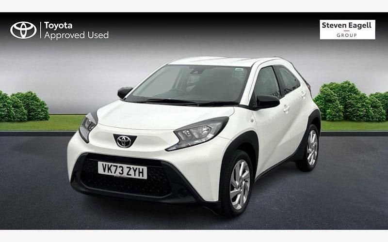 Used Toyota Aygo X PURE 72 HP (52 kW) 2025 SUV