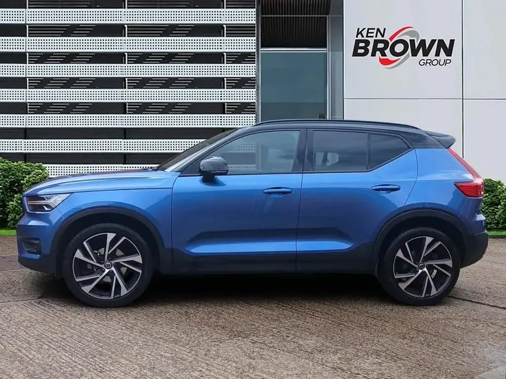 Used Volvo XC40 R-Design 2021 Blue SUV