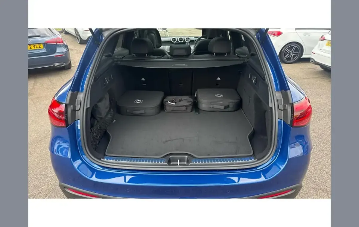 Used Mercedes GLC300de AMG Line Premium Plus 328 HP (241 kW) 2026 Blue SUV