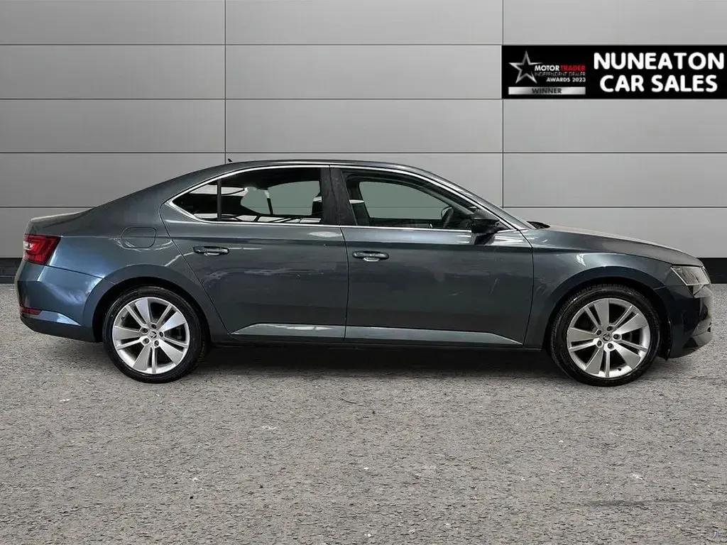 Used Skoda Superb SE L Executive 150 HP (110 kW) 2017 Grey Hatchback