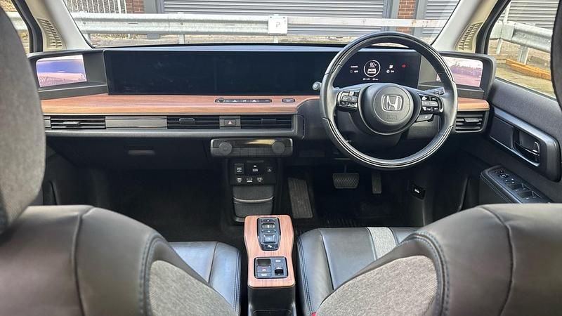 Used Honda e Advance 113 kW (154 HP) 2020 Black Hatchback