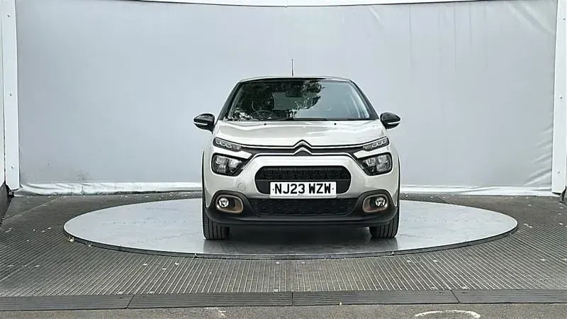 Used Citroën C3 PureTech 83 HP (61 kW) 2023 Soft sand Hatchback