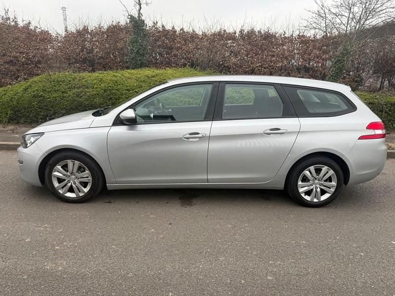 Used Peugeot 308 Active 2017 Starburst silver Estate