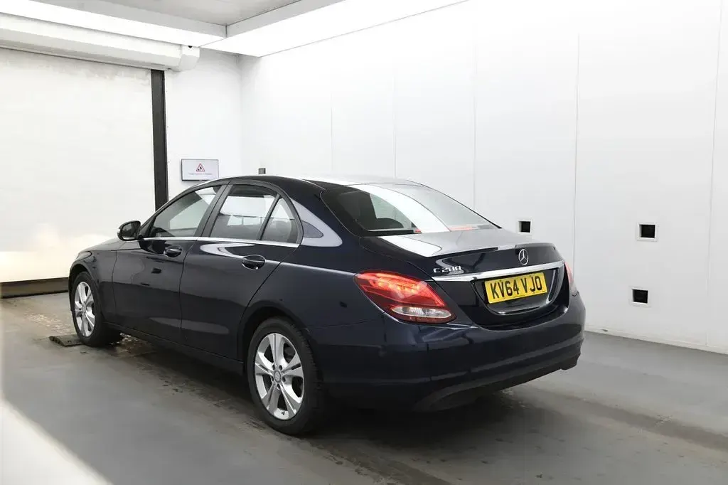 Used Mercedes C200 SE 184 HP (135 kW) 2015 Blue Sedan