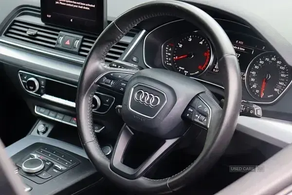 Used Audi Q5 Black Edition 190 HP (139 kW) 2017 White SUV