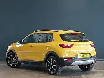 Used Kia Stonic 99 HP (72 kW) 2023 Yellow SUV