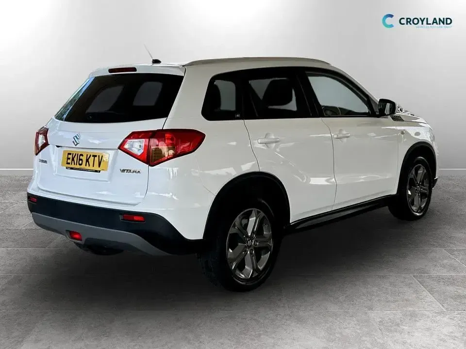 Used Suzuki Vitara SZ-T 120 HP (88 kW) 2016 White SUV