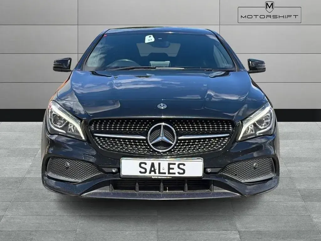 Begagnad Mercedes CLA180 AMG line 122 HK (89 kW) 2017 Svart Sedan
