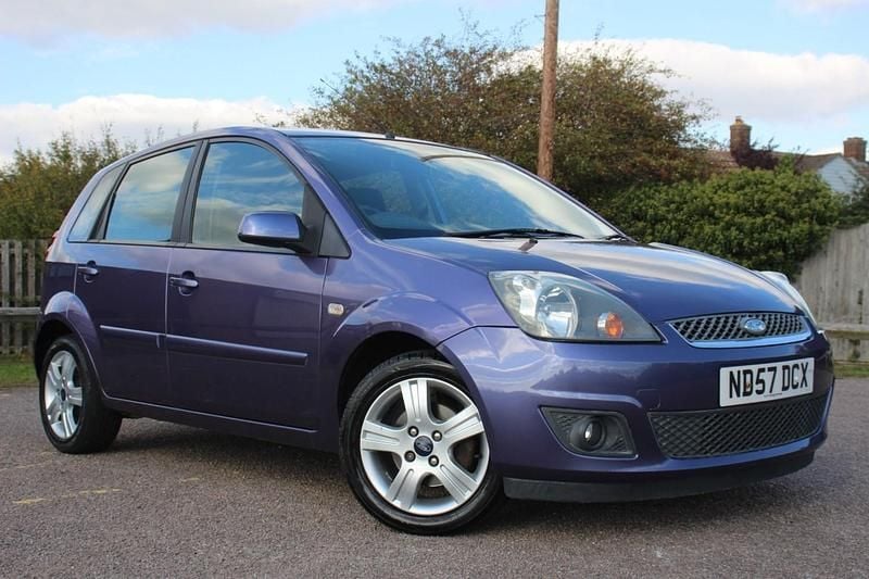 Mauve Used 2007 Ford Fiesta Zetec Hatchback | £1,190 (Good price) - Image 1/4