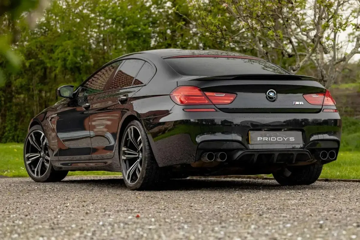 Usado BMW M6 Luxury Line 2018 Negro Coupe