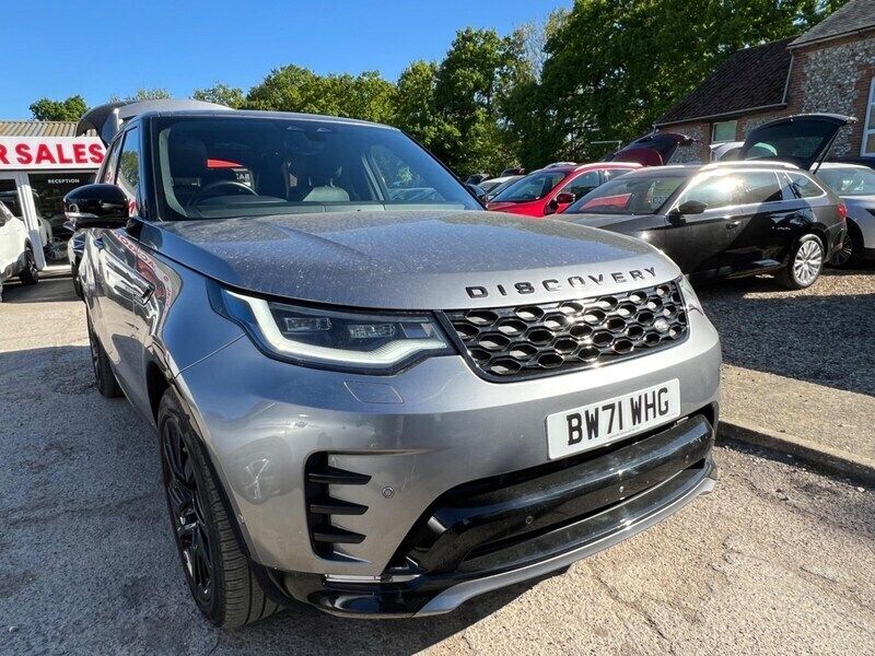 Grey Used 2021 Land Rover Discovery 5 SE Dynamic SUV | £37,995 (Good price) - Image 1/3
