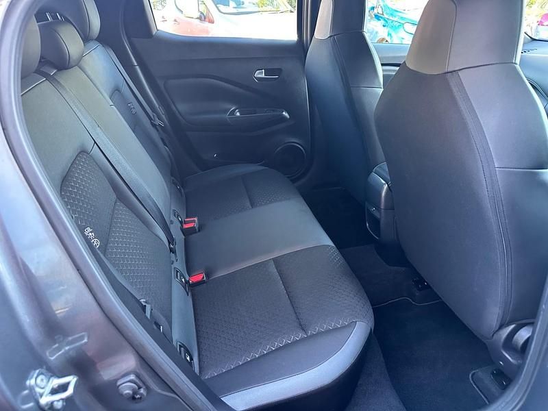 Usado Nissan Juke N-Connecta 2023 Cinzento SUV