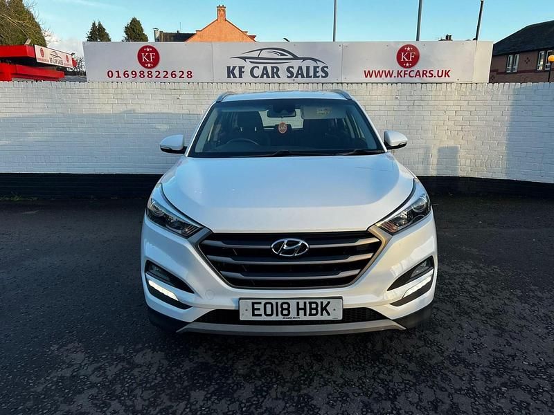 Used Hyundai Tucson SE 132 HP (97 kW) 2018 White SUV