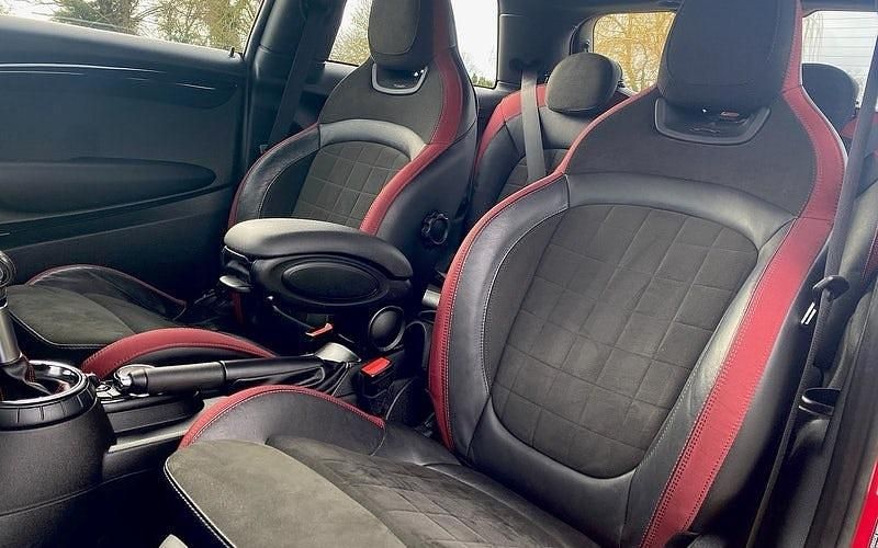 Used Mini John Cooper Works Hatch 231 HP (169 kW) 2017 Hatchback