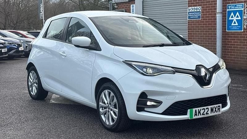White Used 2022 Renault Zoe Iconic Hatchback | £10,048 (Fair price) - Image 1/1